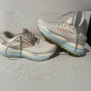 Women’s Glycerin 21 size 8